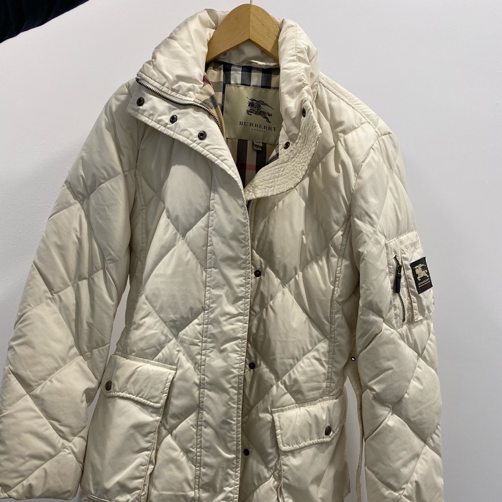 Burberry winter coat size s authentic 3/4